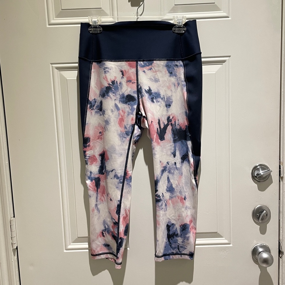 GapFit Sculpt Pink Navy Blue Tie Dye Compression Cropped Leggings Size Large